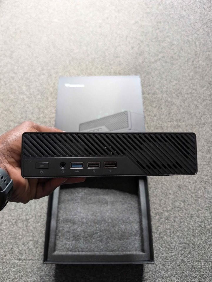 MINISFORUM MS-01 product image (2)