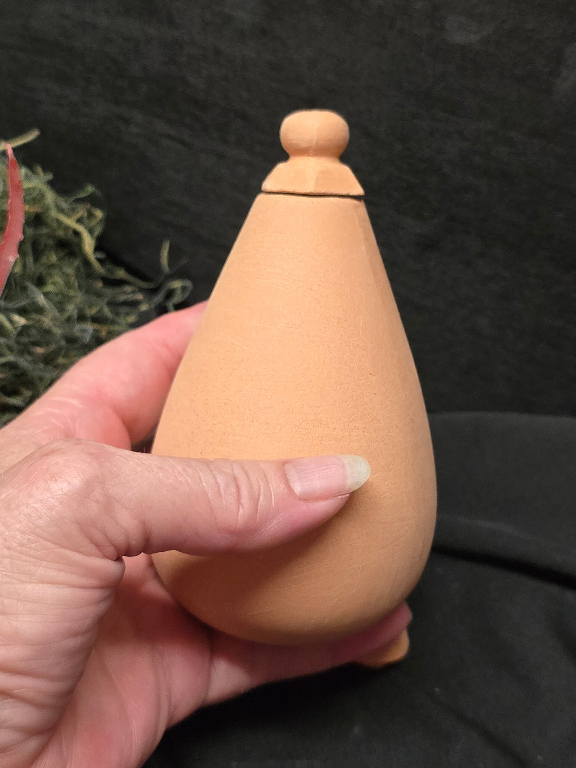 Terracotta Olla Watering Pot, Self Watering Garden Irrigation, Water Saving Olla for Raised Beds, Planters & Gardens (8oz) product image (11)