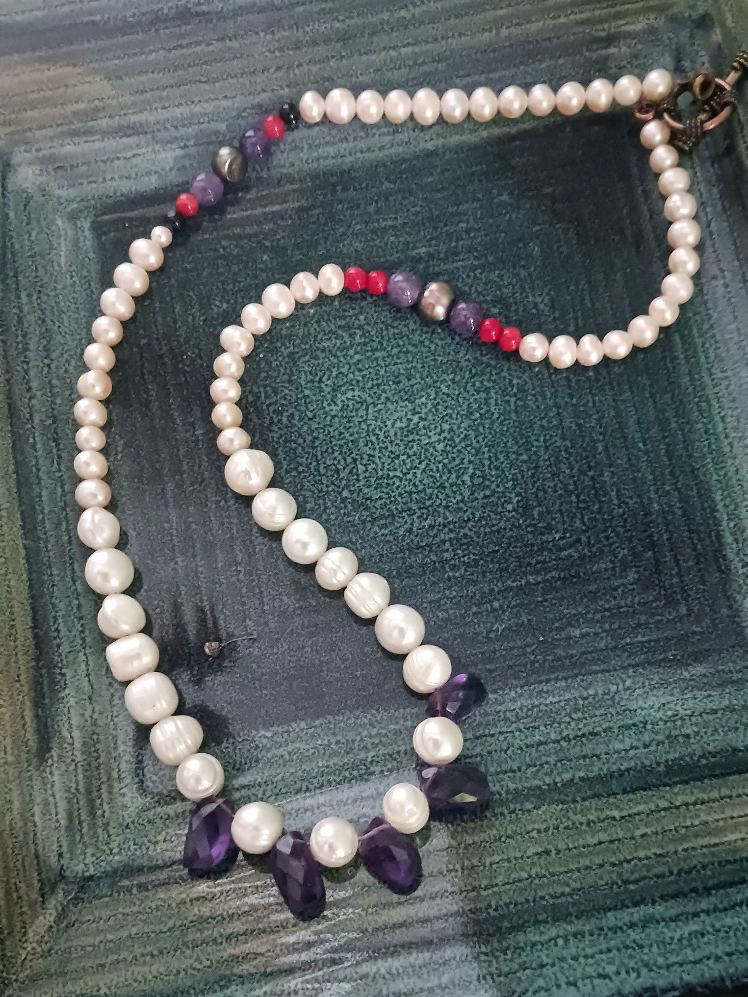 Freshwater Pearl and Amethyst Necklace - Gemstone Jewelry product image (2)