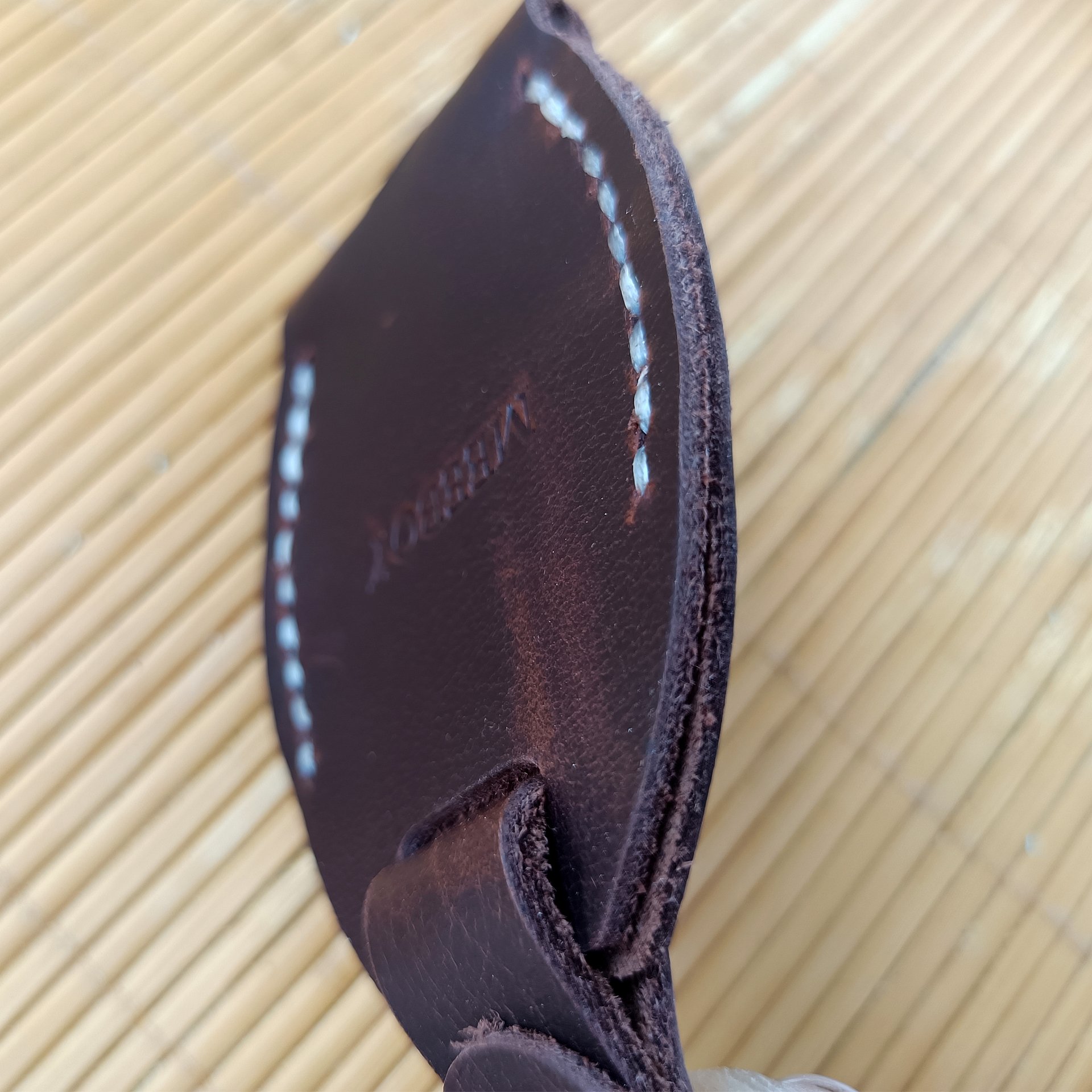 MEEBOY Handmade Keychain Leather Protective Key Holder,broken car key sleeve product image (3)