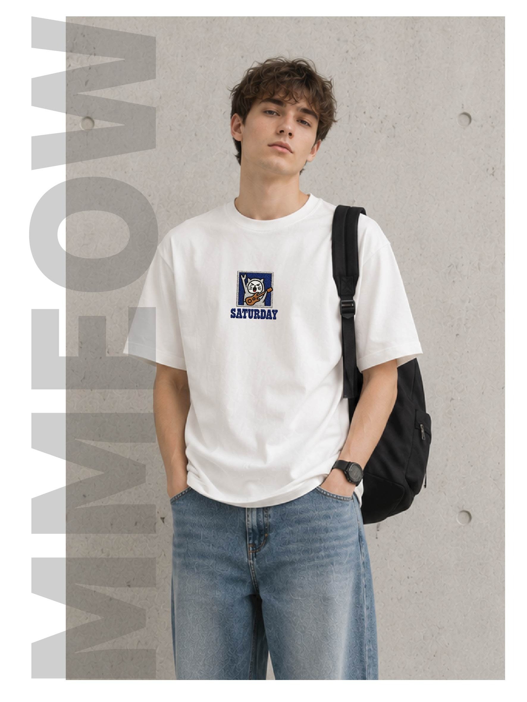 Saturday T- shirt product image (28)