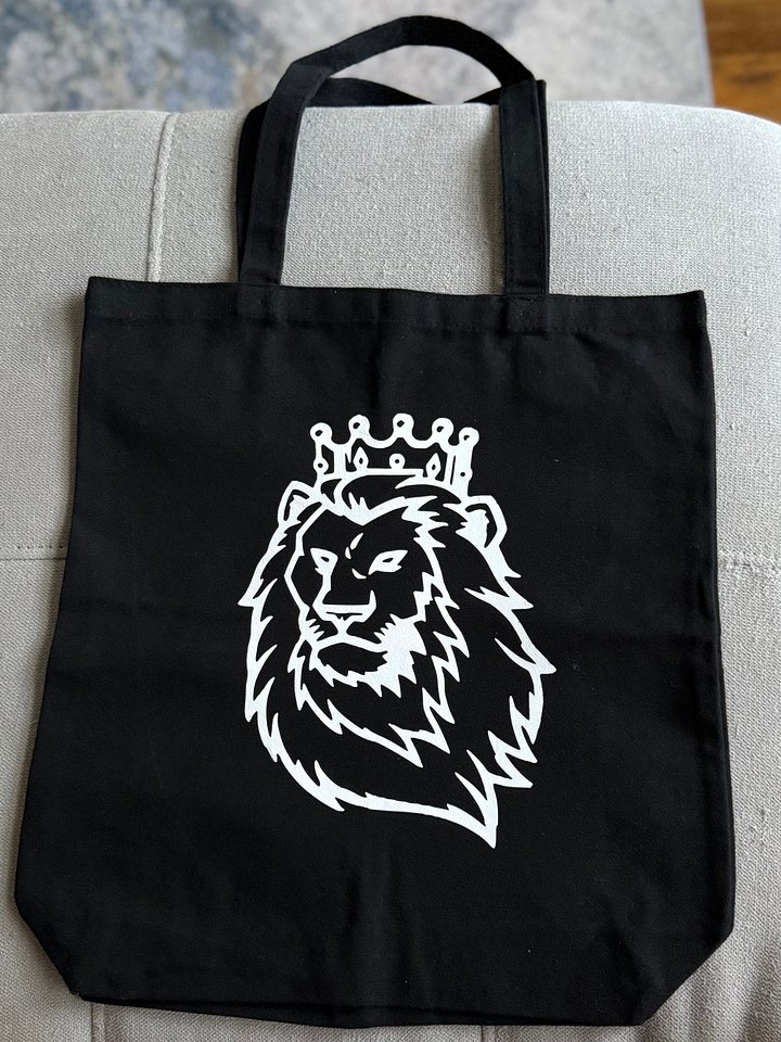 Callmelionking tote bag product image (1)