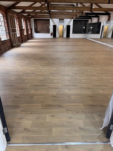 The power of new flooring 💪and not just any flooring, flooring fitted by our team of nationwide fitters! If you're in need of...