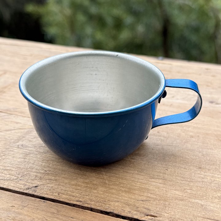 🎎 Vintage Blue Aluminum Milk Cup – Showa-Era Kindergarten Japan product image (1)