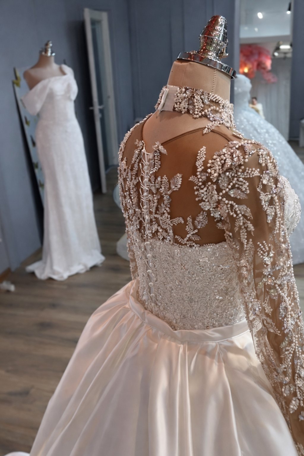 Wedding dress product image (5)