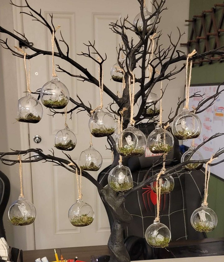 Cemetery Ornament product image (1)