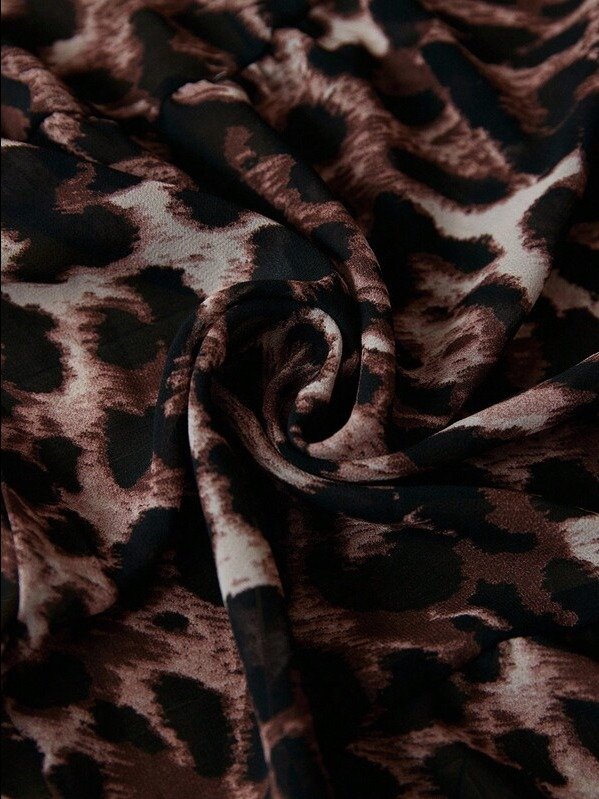Aveloria Rosie Vintage Leopard Print Belted Long Sleeve Dress product image (3)