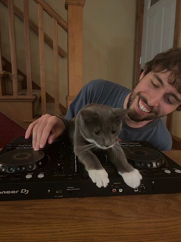 she’s hogging the decks :/