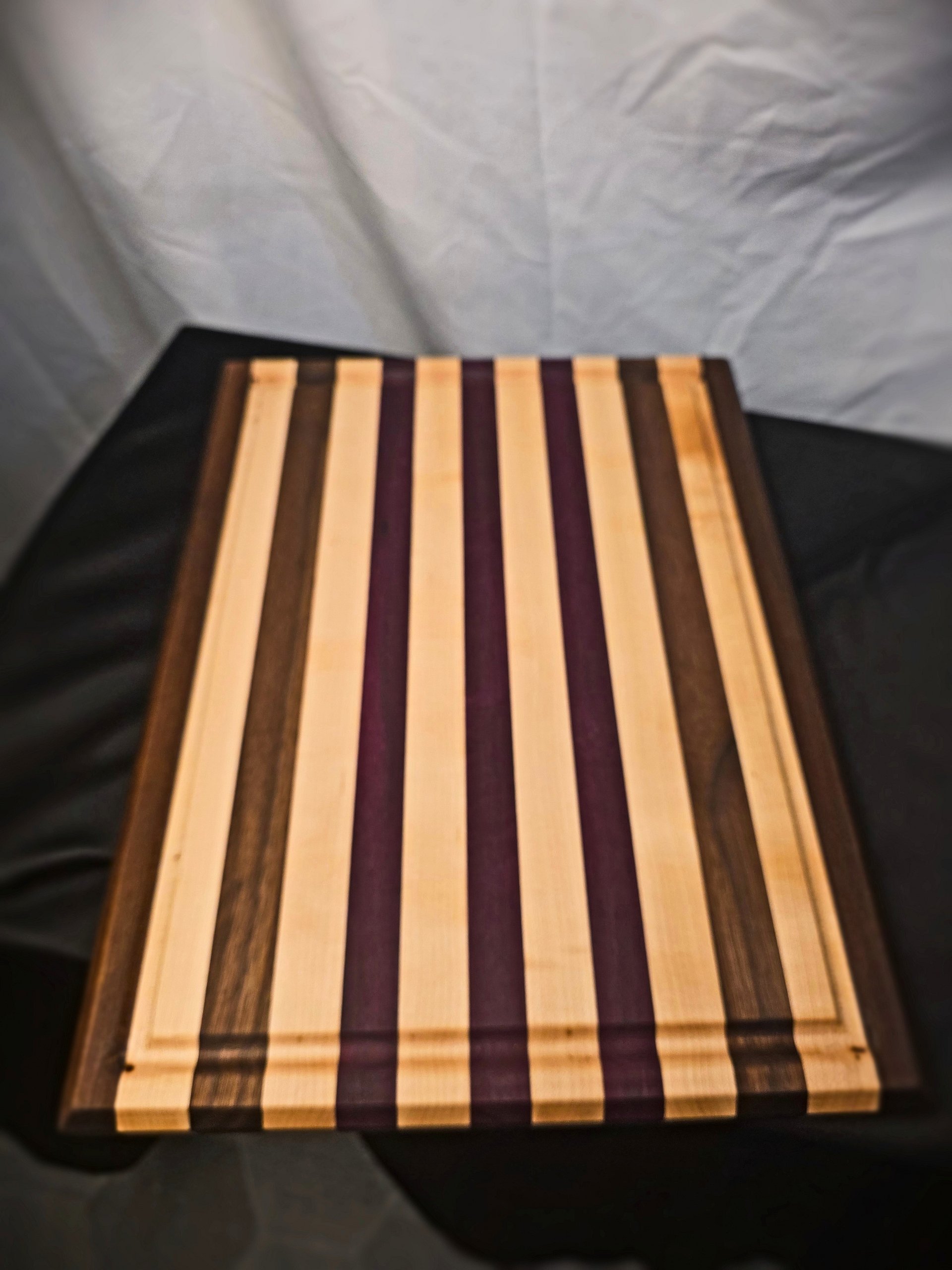 Purple Heart Edge Grain Cutting Board product image (2)
