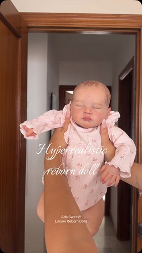 Reborn Doll Kit: Flora
Sculpted by Priscila Lopez @priscila_laynara_lopez 
Painted by Yolanda Del Blanco @yolandaadelblanco f...