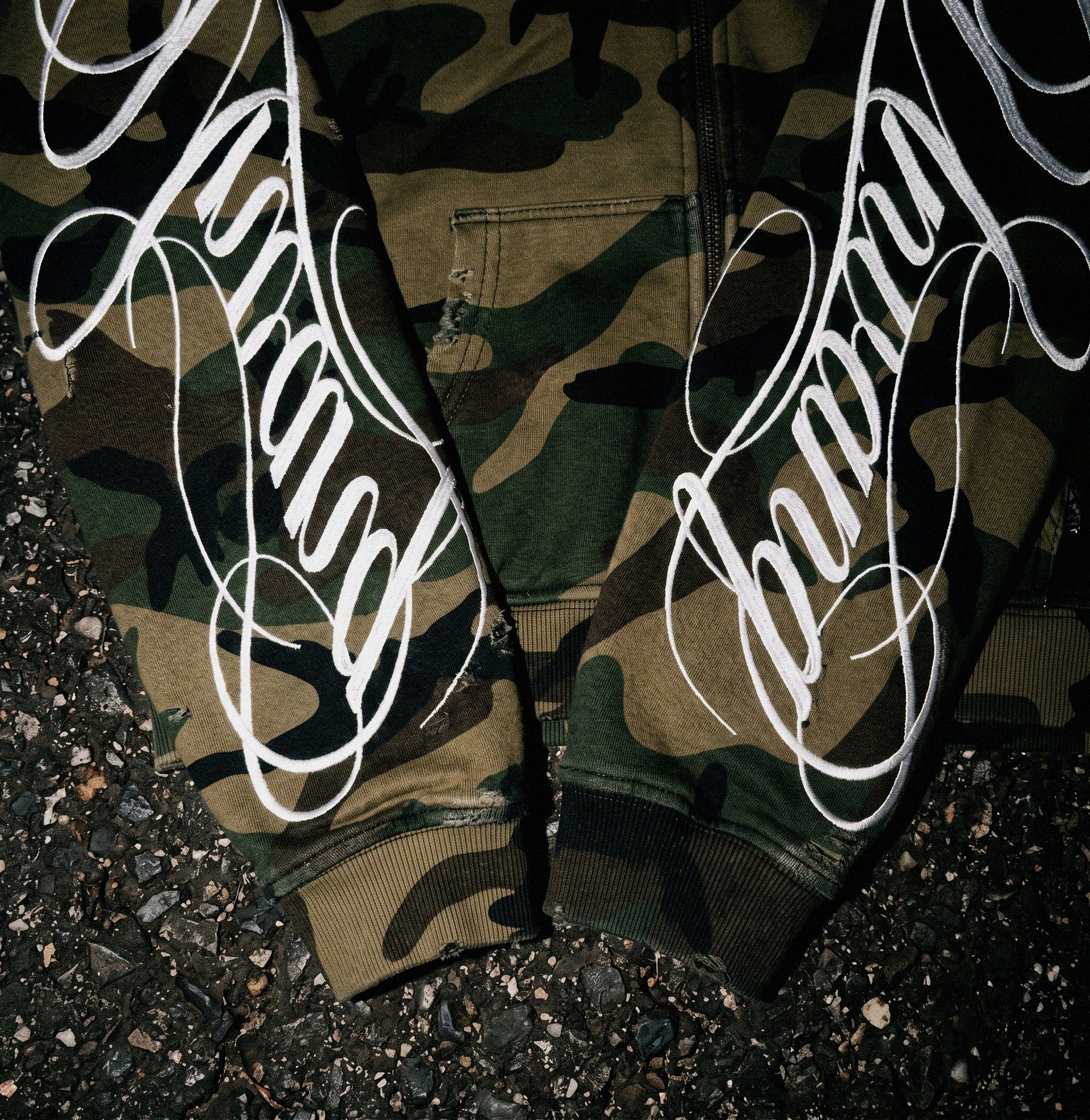 Covert Script Heavyweight Zip product image (5)