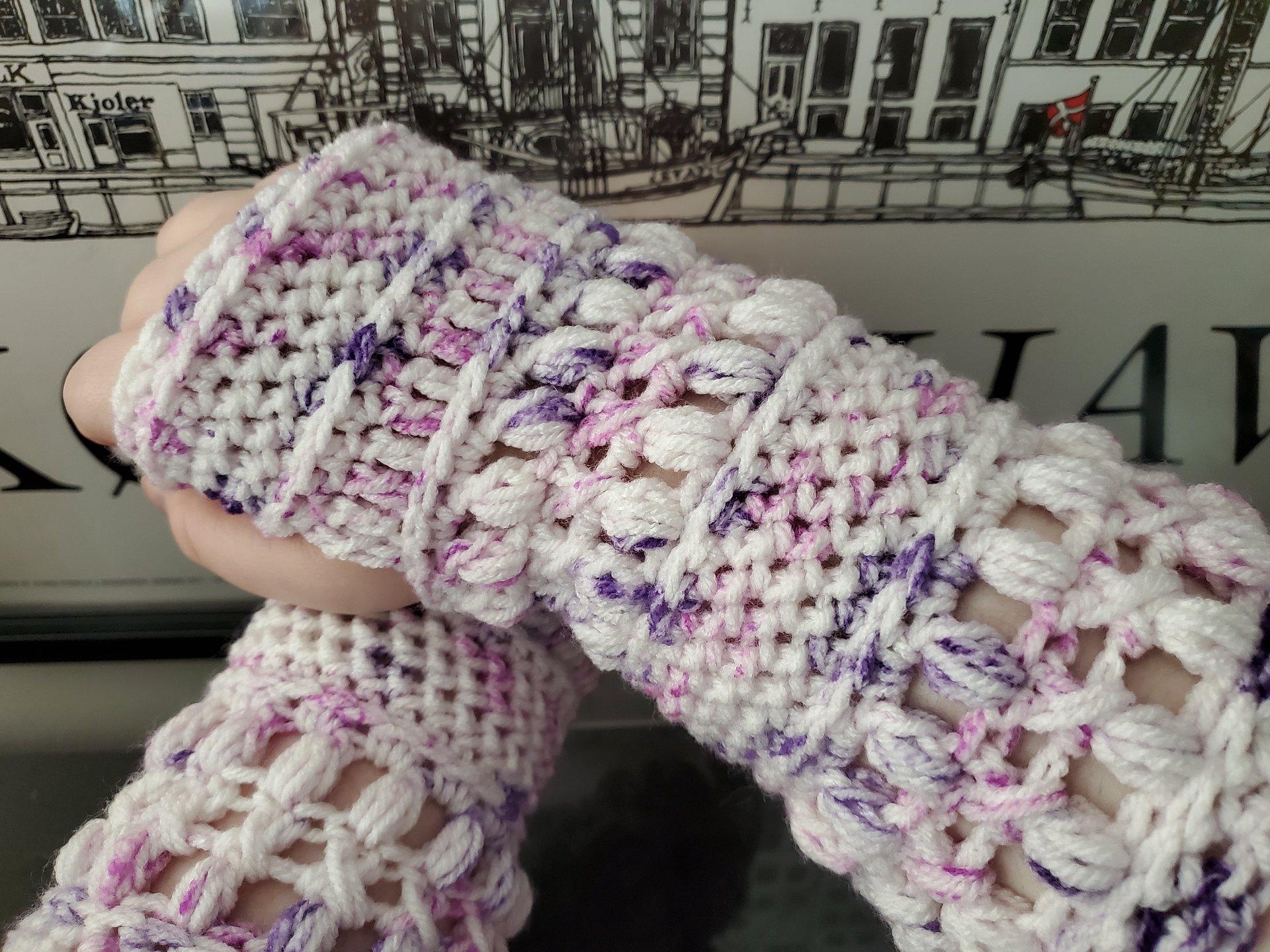 Fairy Puff Fingerless Mitts **PDF PATTERN** product image (2)