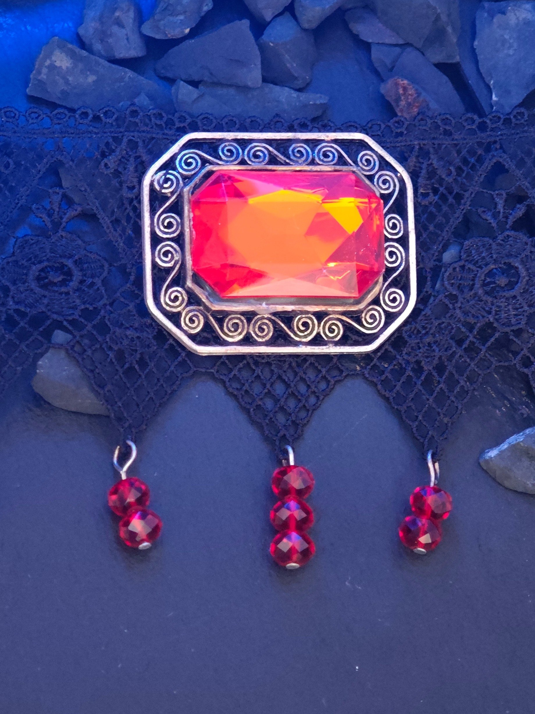 Miss Countess choker product image (3)