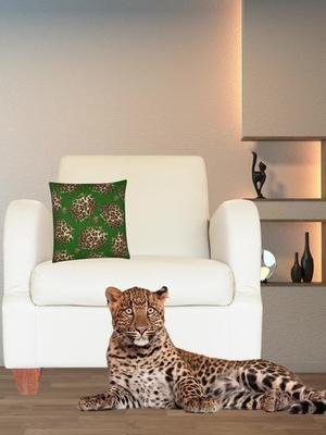 On the prowl at PKD - follow on Instagram for shop link @petra_kdesigns #homedecor #leopardprint #animalprint #interiordesign #autumnstyle #Petrakdesigns