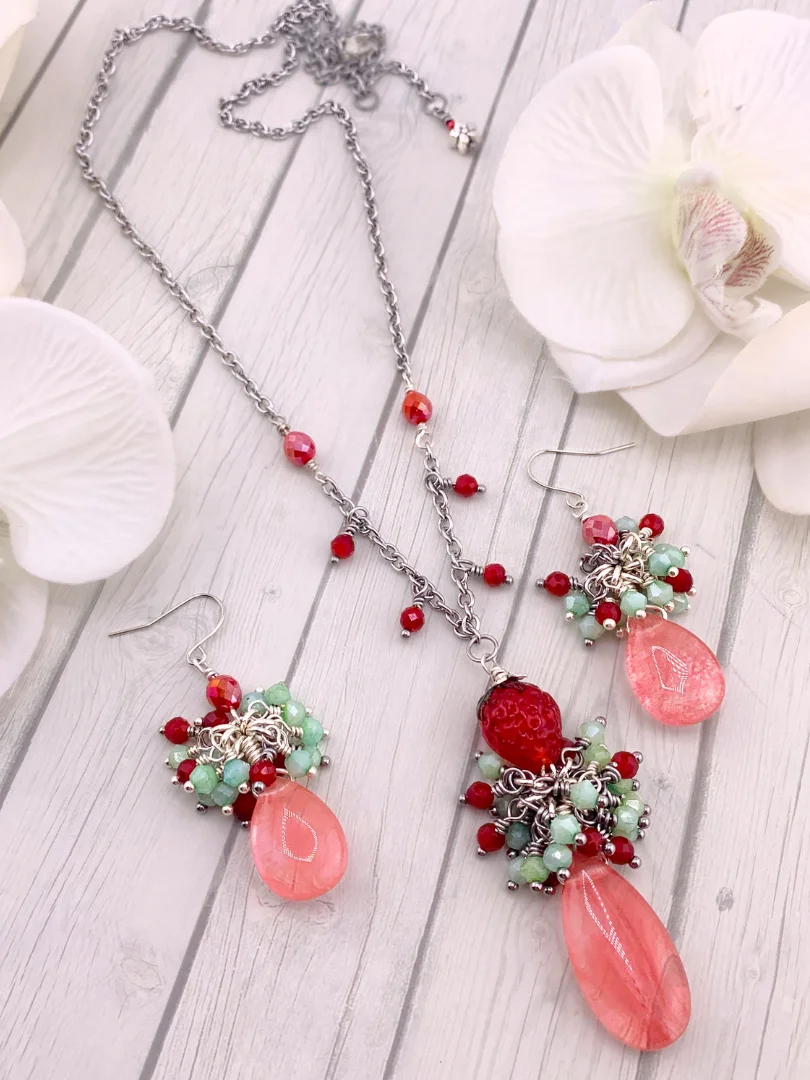 Lampwork Strawberry, Cherry Quartz Beaded Cluster Pendant Necklace Set product image (4)