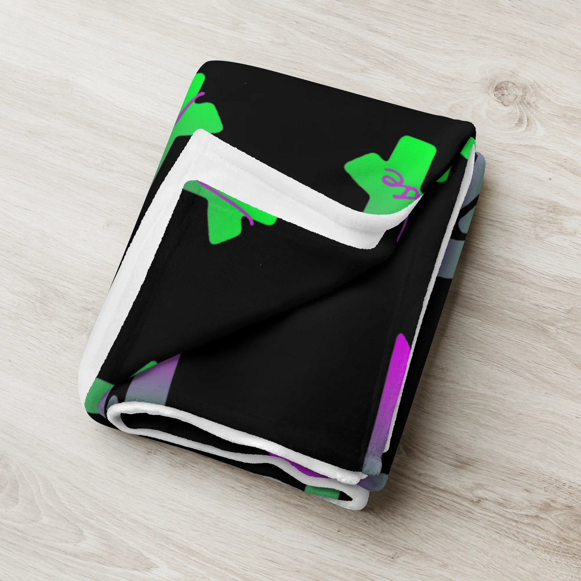 MADhouse blankie product image (8)