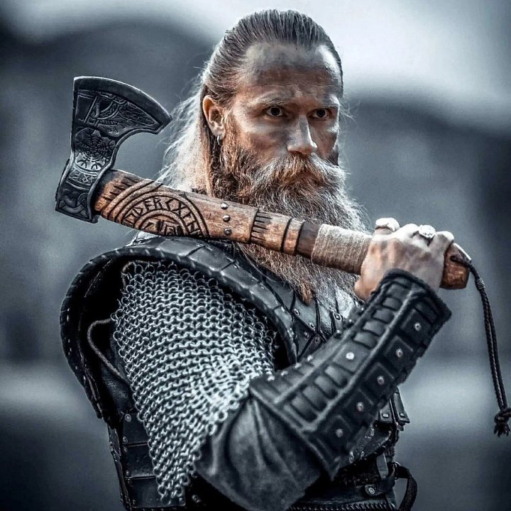 Hand-Forged Viking Axe – Helm of Awe Edition product image (1)