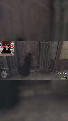 While waiting for a door to load, I got front-row seats to Peeves bullying a student. The books... The ghost toilet... Absolu...