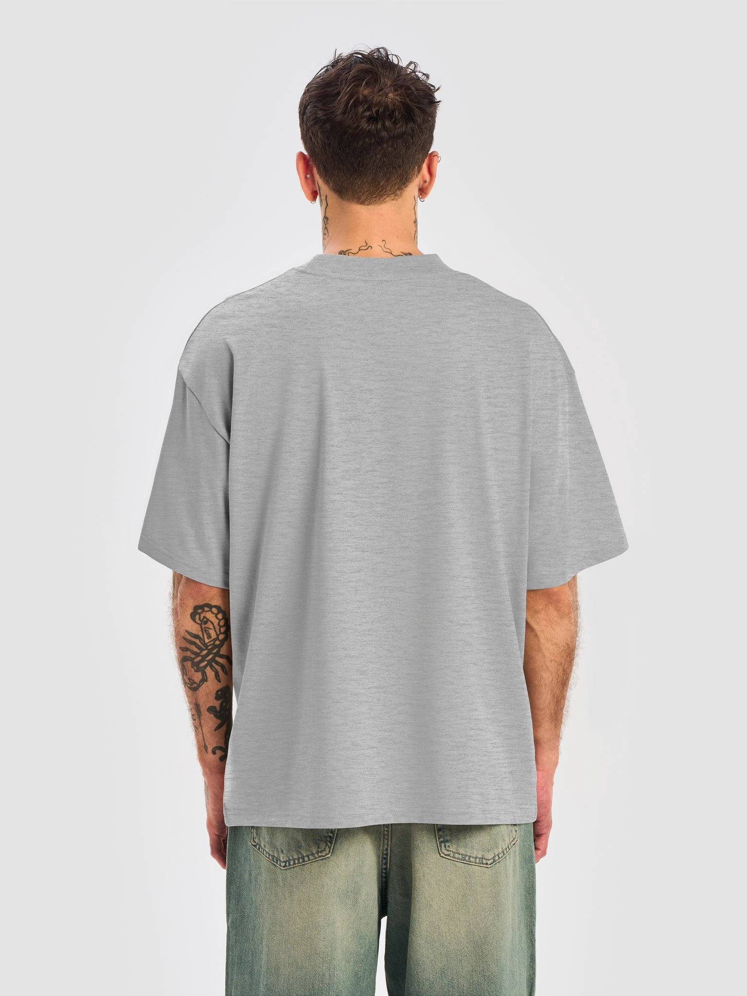 QWHYET BADDIE Oversized Tee (BLACK LOGO) product image (17)