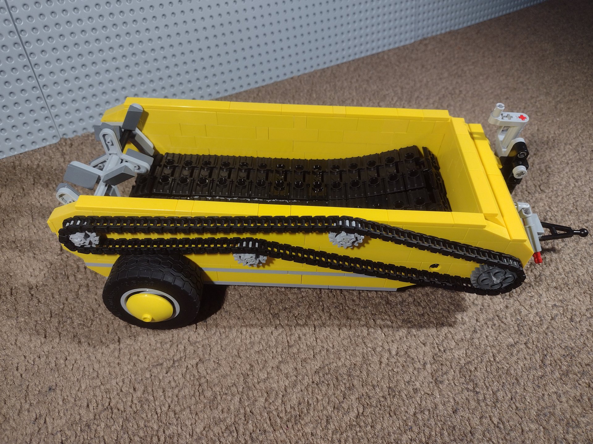 Manure Spreader for Working Tractor MOC Instructions product image (2)