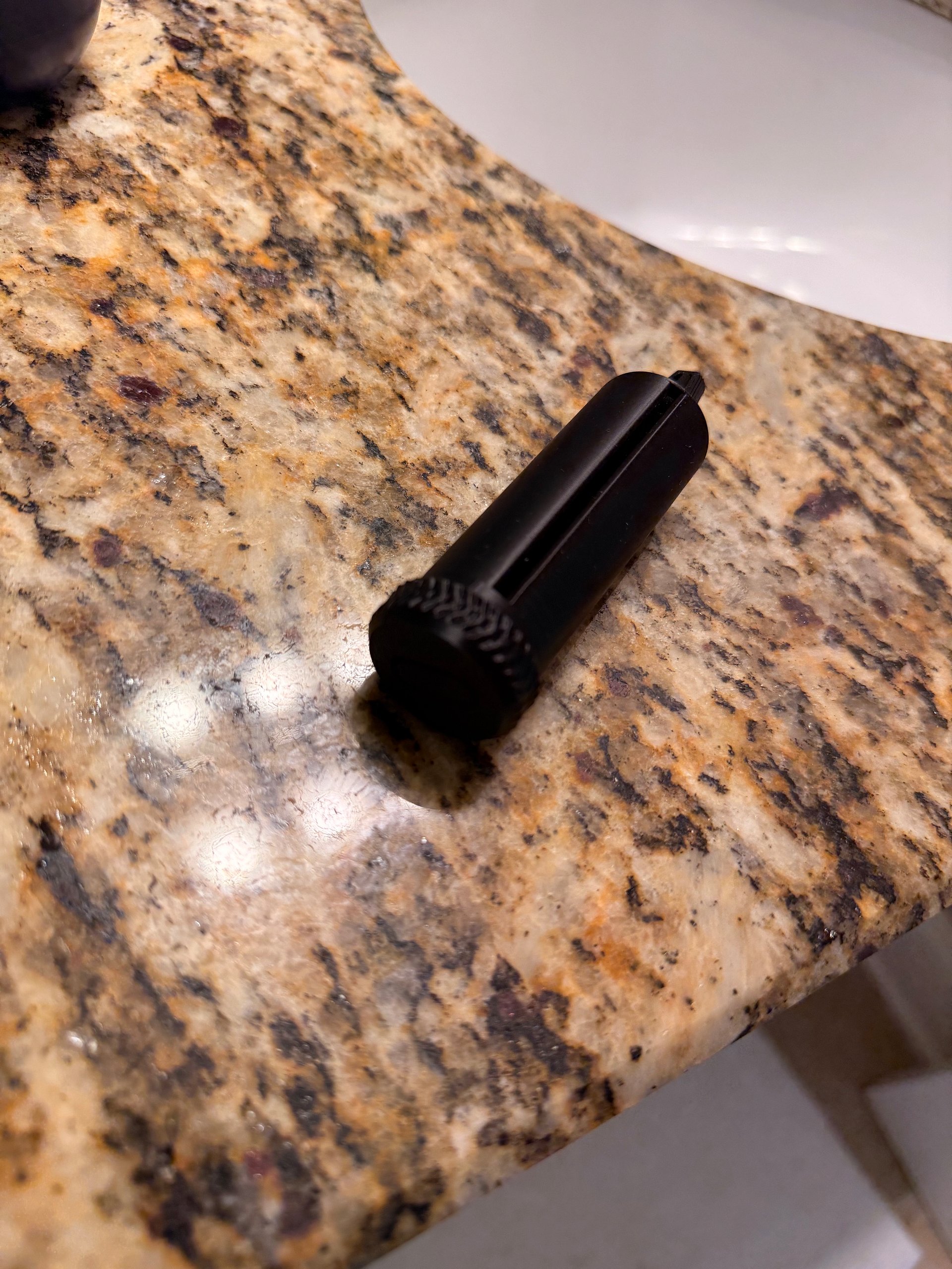 Toothpaste Tube Squeezer product image (4)