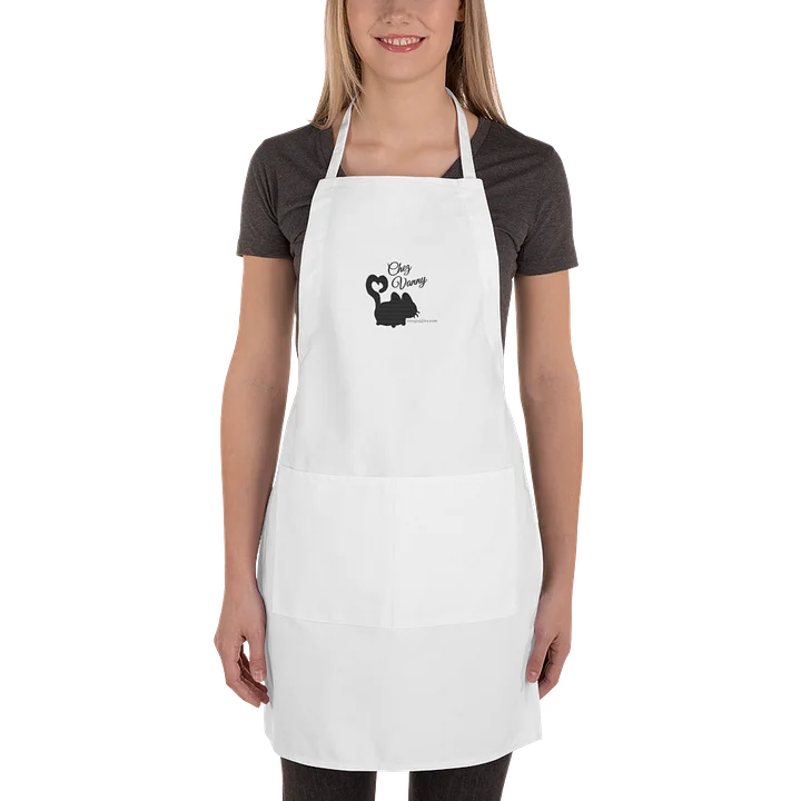 chez vanny embroidered logo apron product image (2)