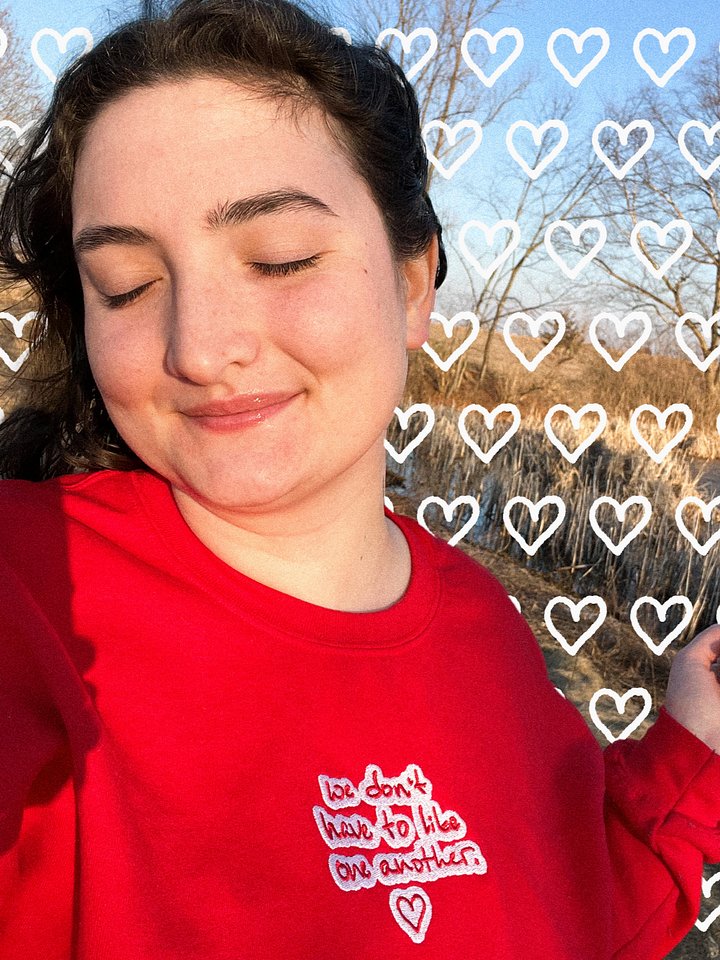 April's crewneck product image (2)