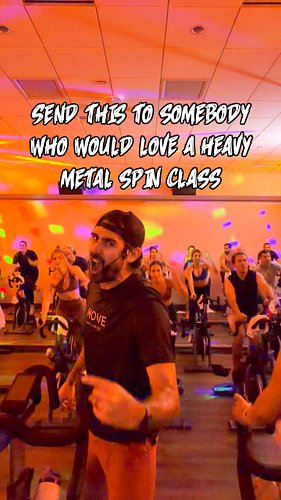 In this class we ONLY play headbangers! 🗣️

#indoorcycling #spinclass #heavymetal #wagewar #rockandroll @wagewar @uncle @brit...