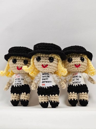 Also joining me this Saturday, Taylor dolls for Swifties of multiple eras!
@theoffmarket @summitparkblueash 

#shoptheoff #sh...