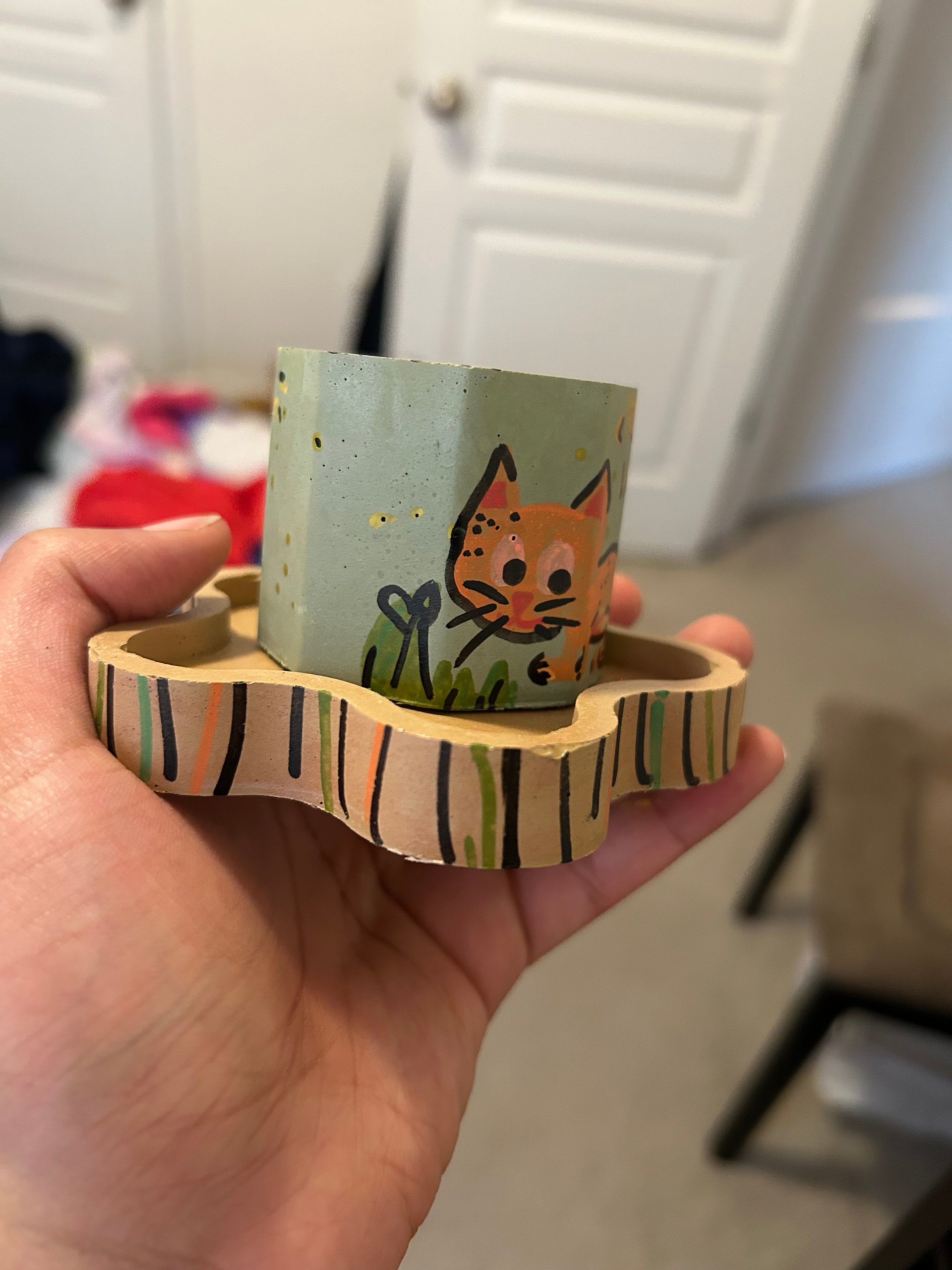 Cute kitty 1-1 original painted cement plant pot and tray product image (3)