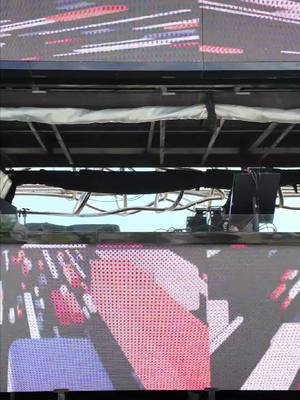 Deep rolling basslines. Warm air, slow movement, low-end pressure. No rush, no chaos, just groove and control. Locus Bali. Rollers built for the moment, not the drop. → Catch me live on Twitch https://www.twitch.tv/char_dj → Support the journey https://ko-fi.com/chardnb #LocusBali #DrumAndBass #DeepRollers #RollingDnB #daypartydnb 