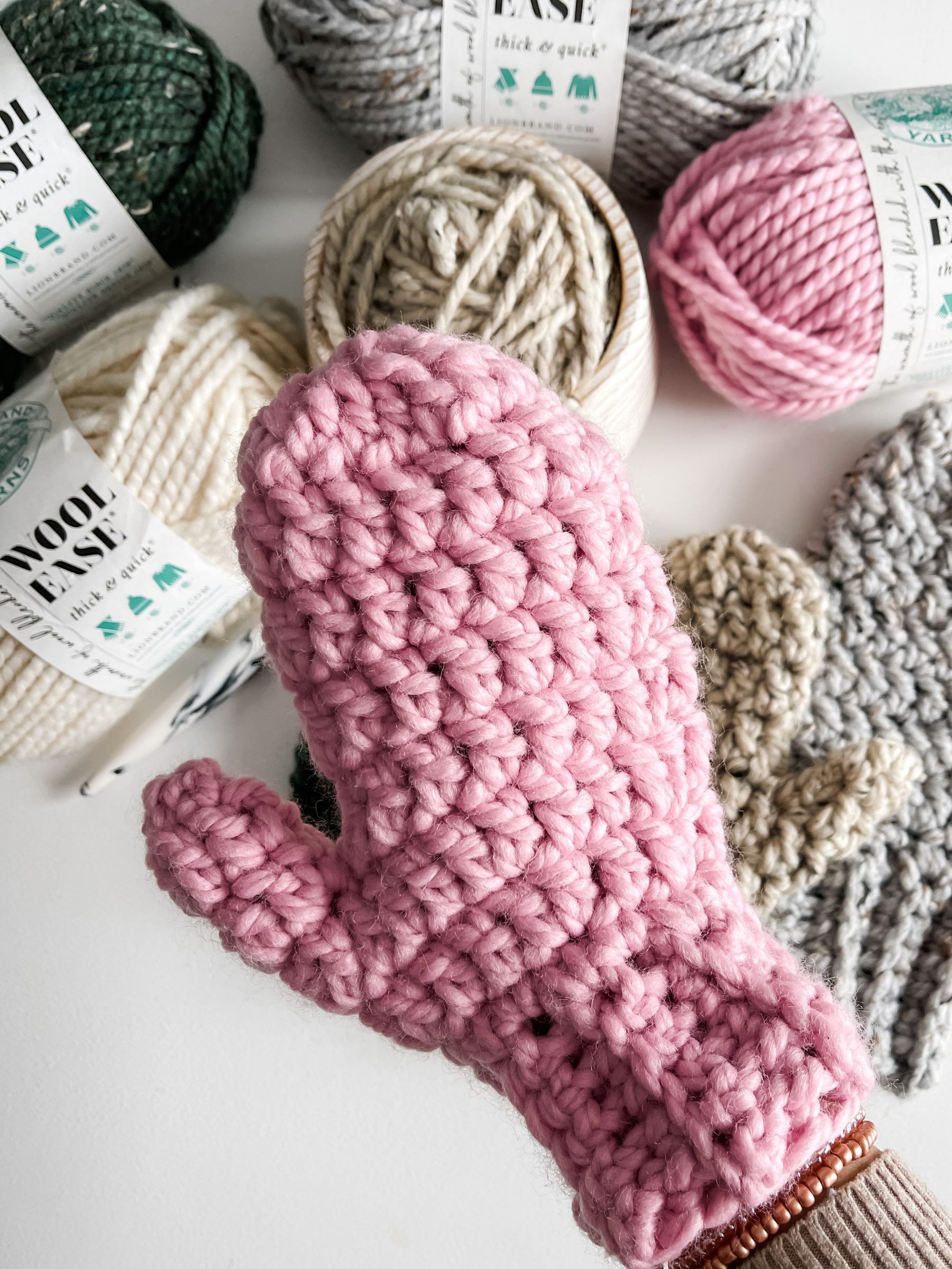 Beginner Bulky Mittens Crochet Pattern product image (4)