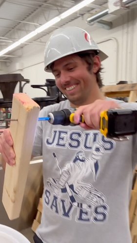Flugtag is coming… and the guys are kinda ready?

✈️IT’S FLUGTAG WEEK✈️

The fan vote is LIVE, and every vote gets us one ste...