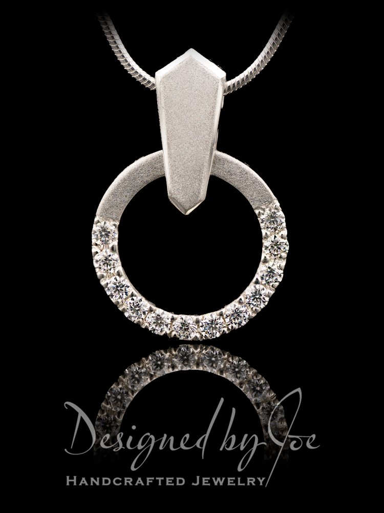 Moissanite Circle Pendant product image (1)