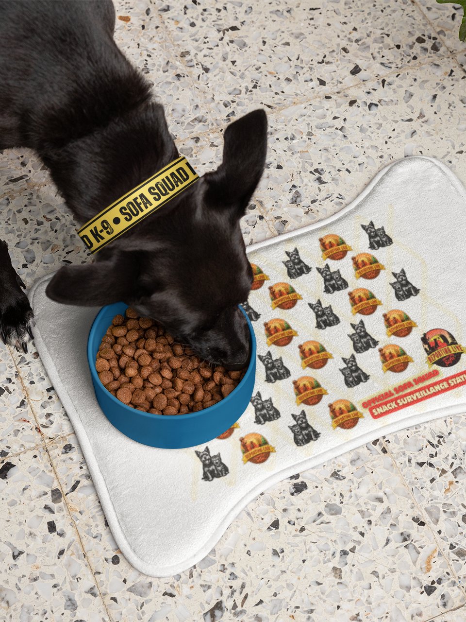Snack Surveillance Dog and Cat Feeding Mat product image (4)