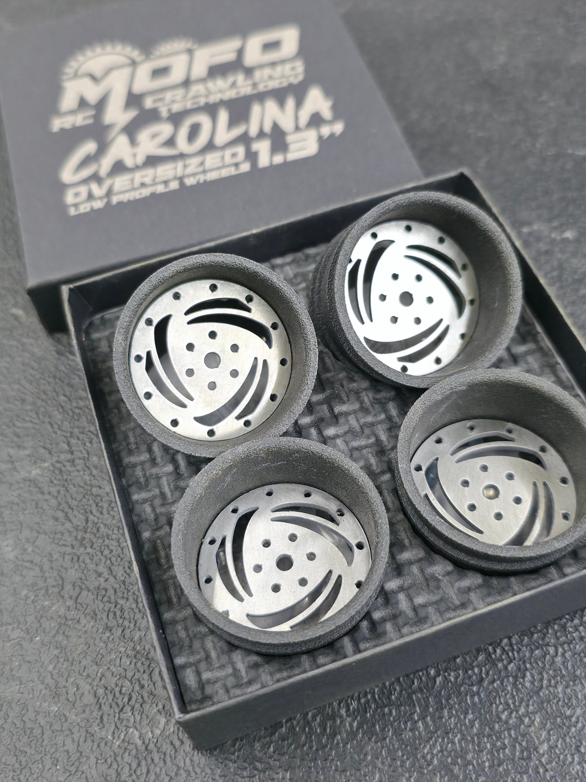 Va lowrider & Mofo Rc collaboration oversized 1.3 wheels product image (4)