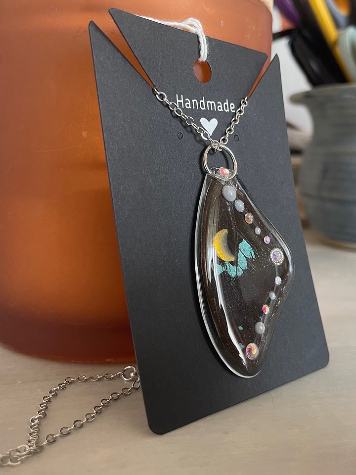 Butterfly product image (2)