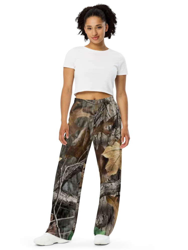 All-over print unisex wide-leg pants Camo product image (6)