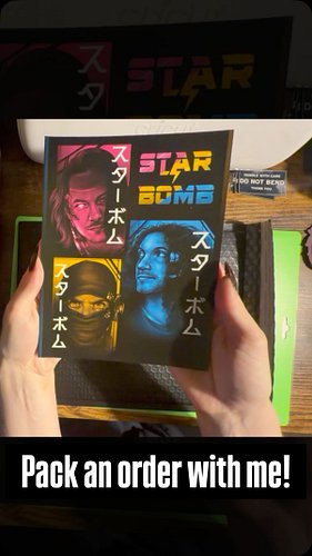 Pack an order with me! 💚✨

This one here is for my friend @beadoubleu902 and features a print of my Cyberpunk @starbombband p...