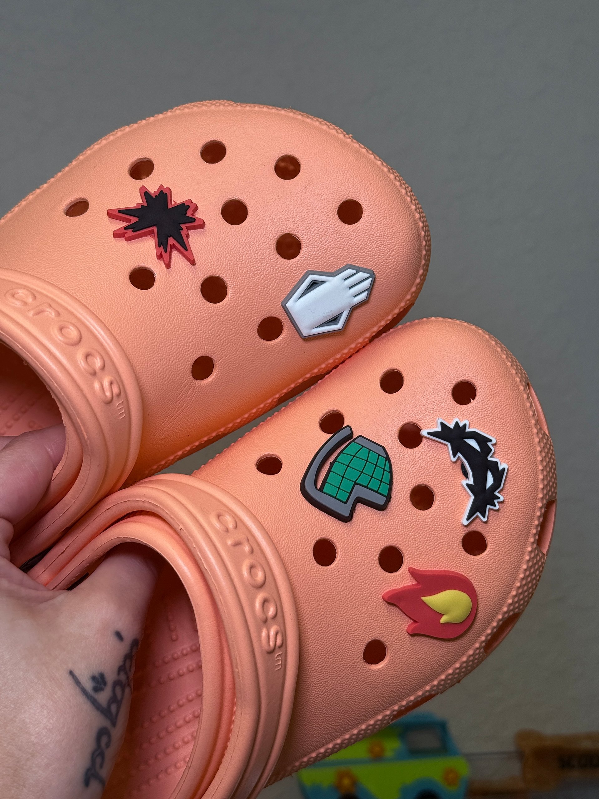Bakugo Croc Charm Set product image (4)