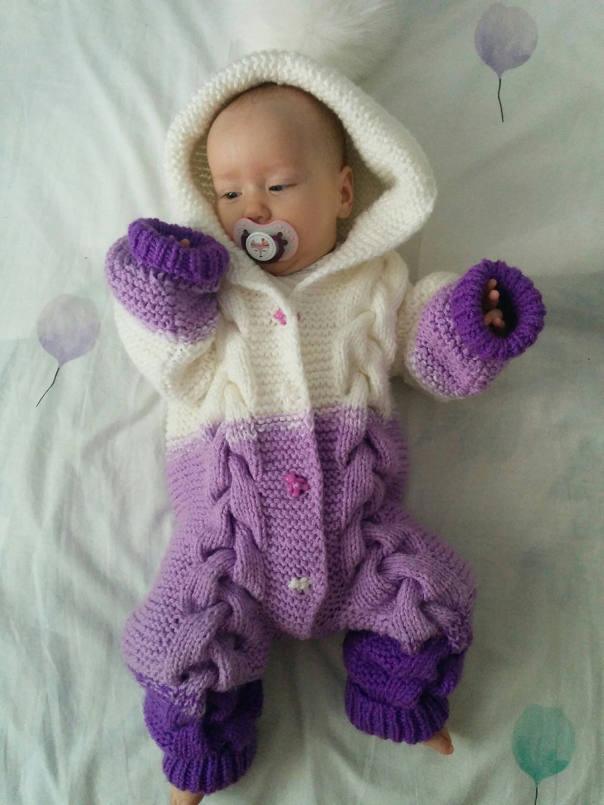 Cable Knit Baby Romper Knitting Pattern: Bunny Style Overall product image (8)