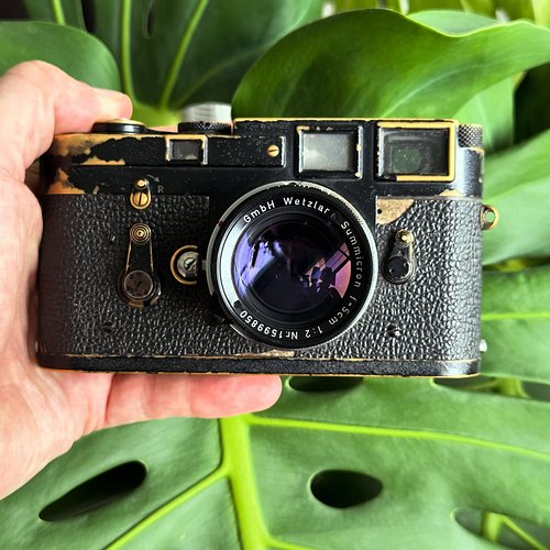 Wow. This stunner came to visit the office today. Original black paint Leica M3 from 1958. Absolutely Gorgeous and utterly no...