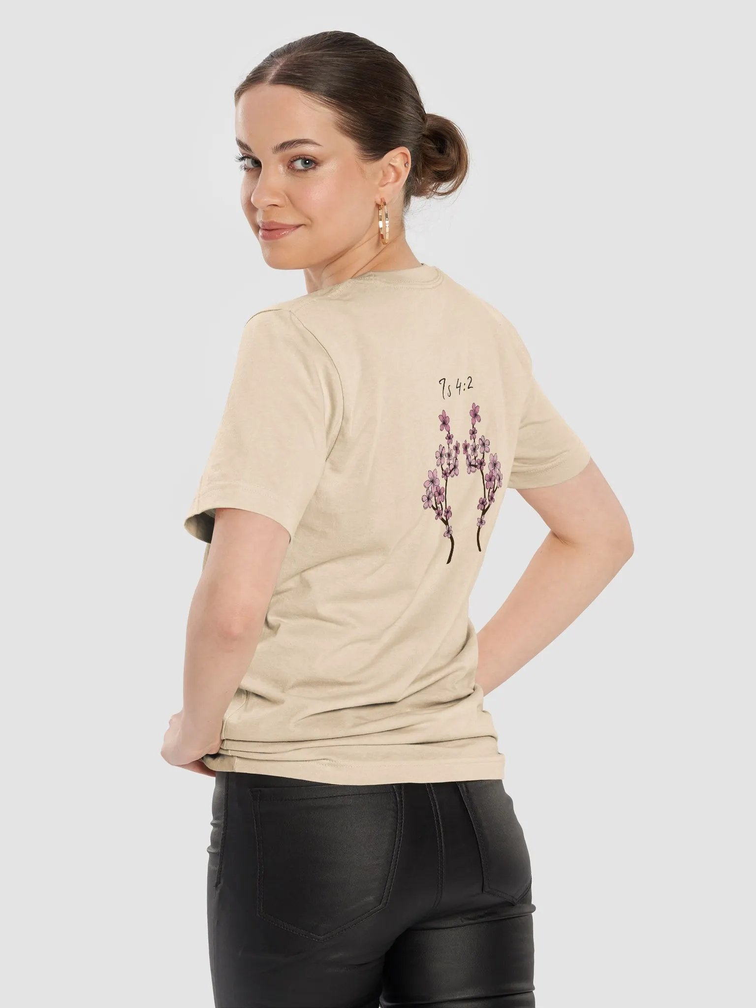 Is 4:2 Bella Soft T-shirt! product image (4)