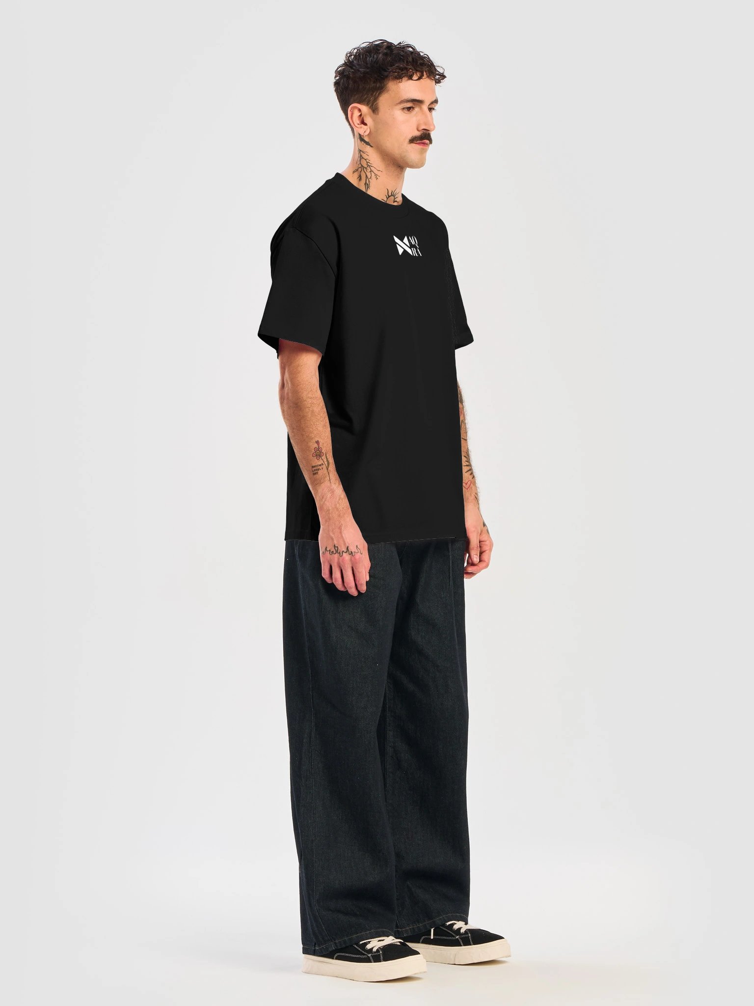 AQRA Minimal Logo Heavy Tee product image (4)