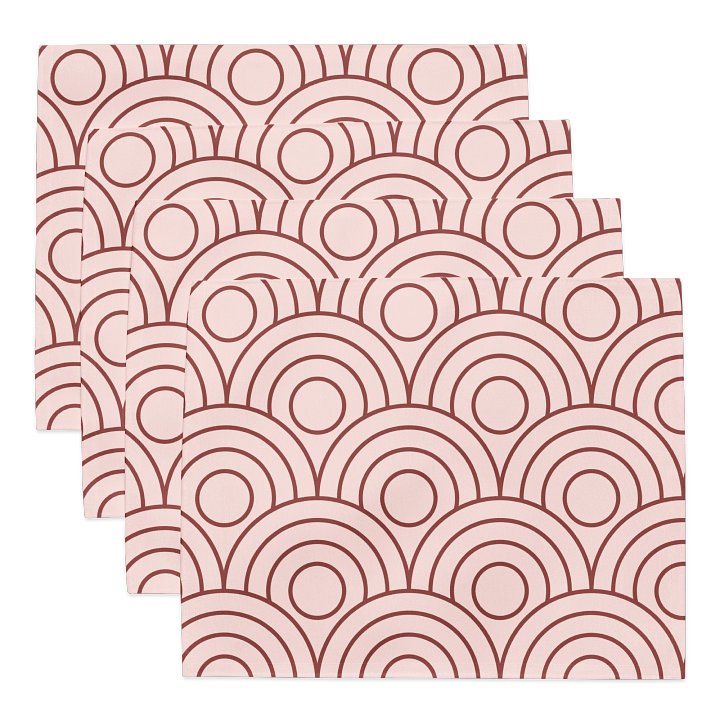 Scalloped Symmetry Placemat Set (Set of 4) product image (1)