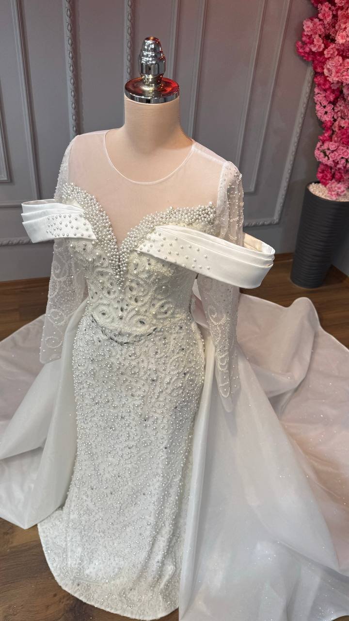 Wedding dress product image (2)