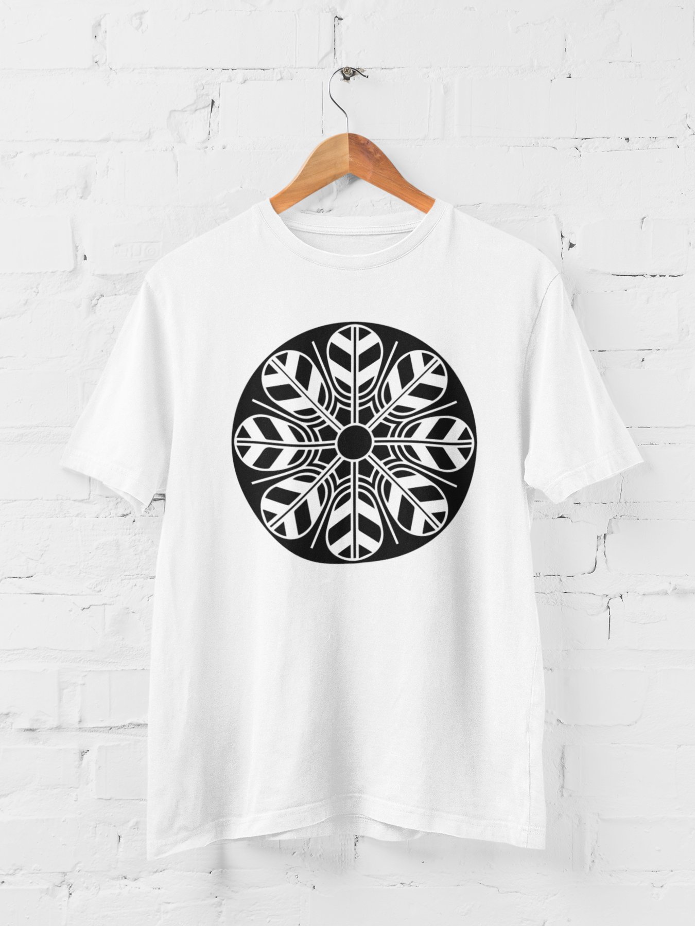 Inoue clan Mon Premium Soft Tee product image (1)