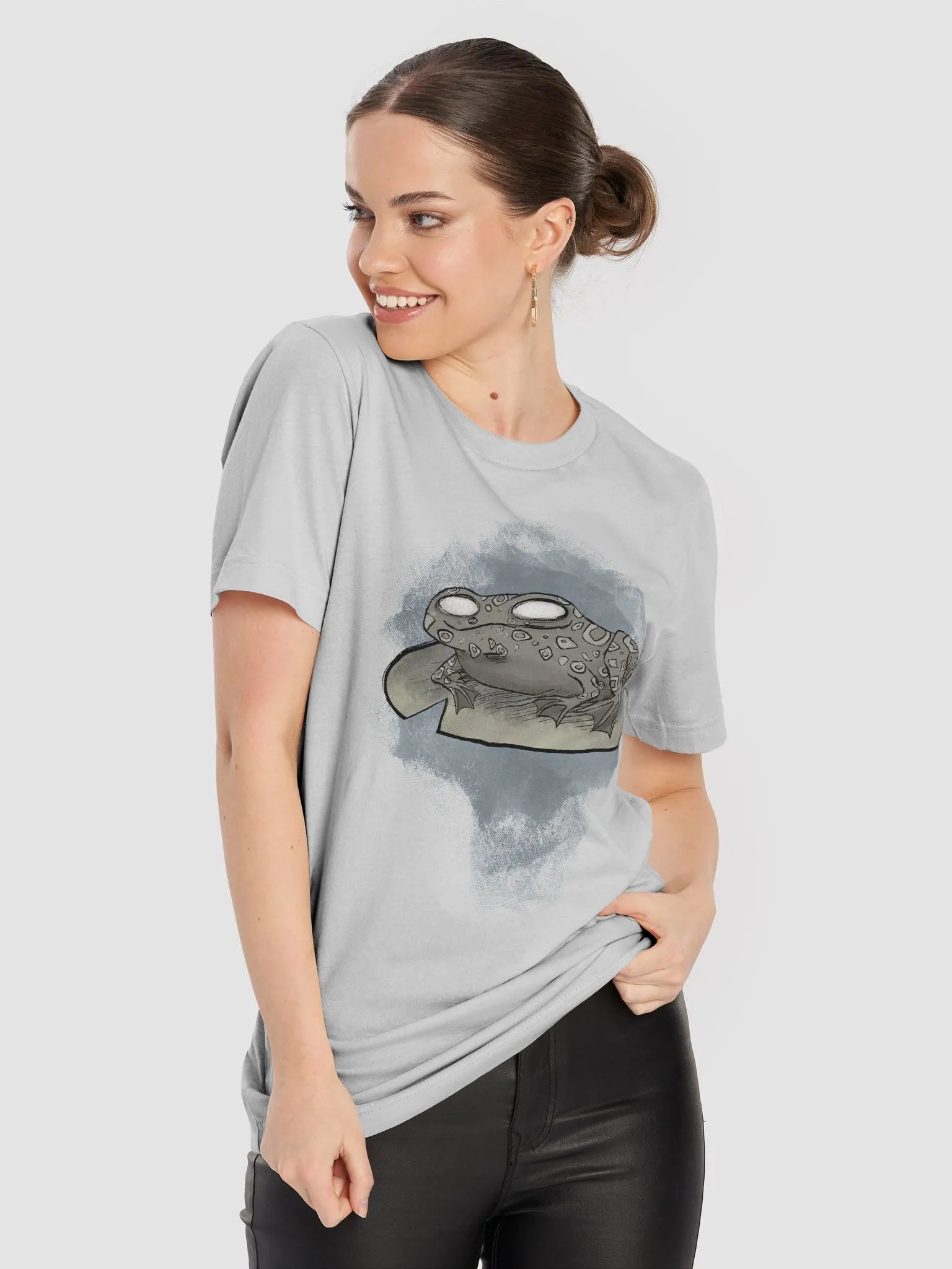 Creepy critters: frog or toad? T-shirt product image (22)