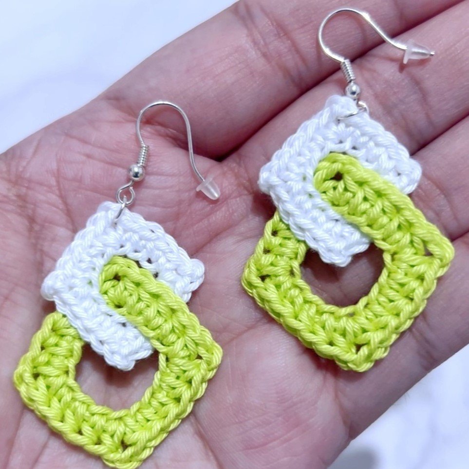 Interlocking Squares Earrings product image (1)