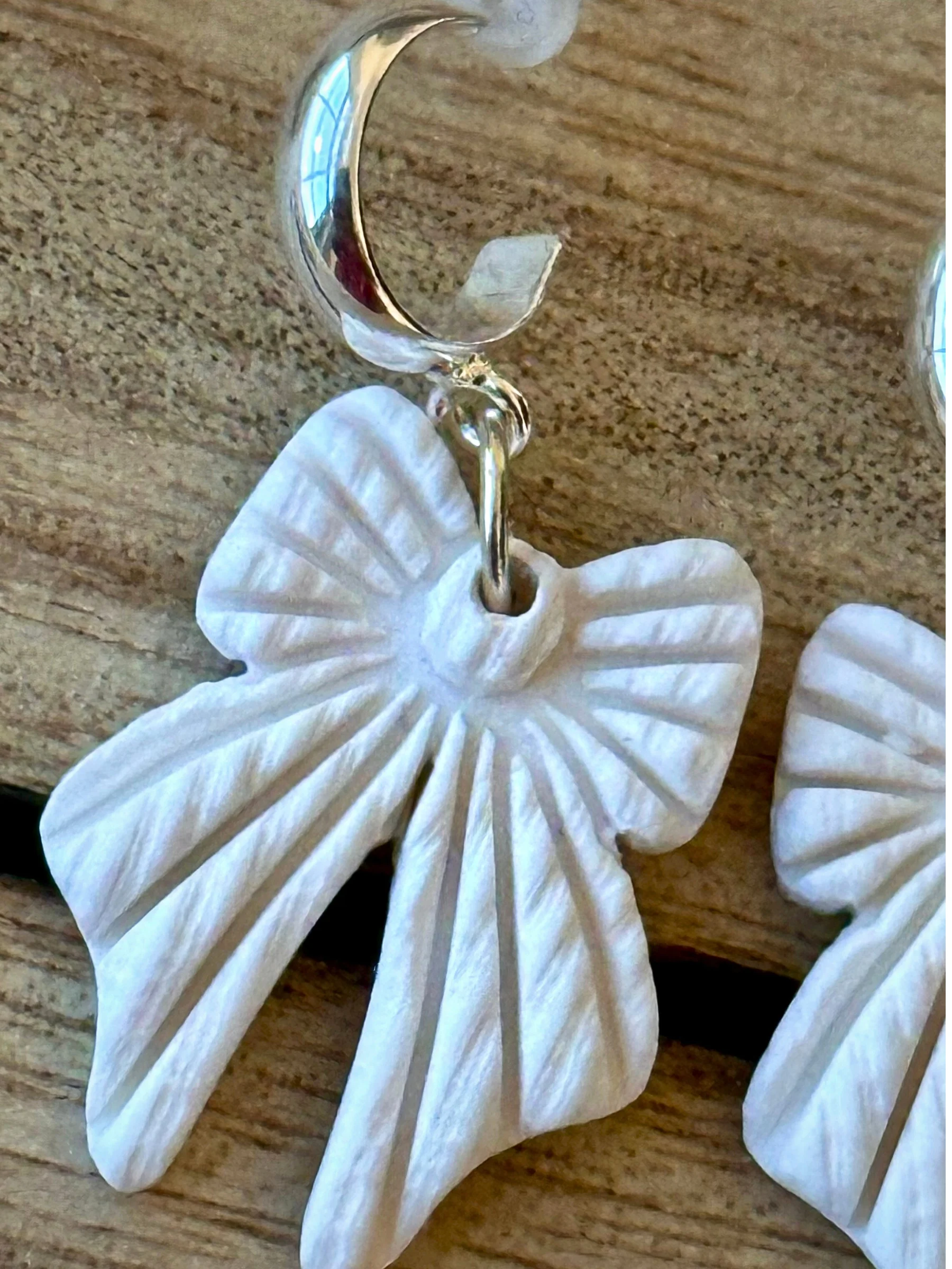 Pleated Bow Earrings – Minimalist Clay Statement Drops product image (3)